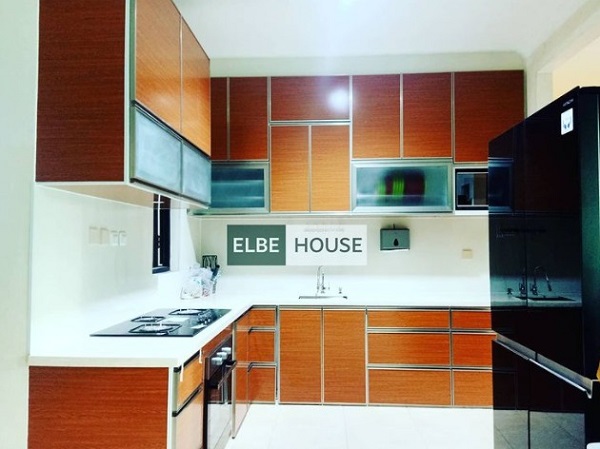 lemari aluminium