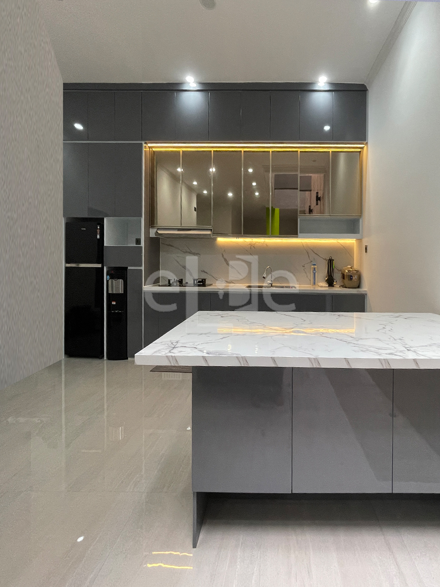 Kitchen Set Aluminium Luxury dengan Island