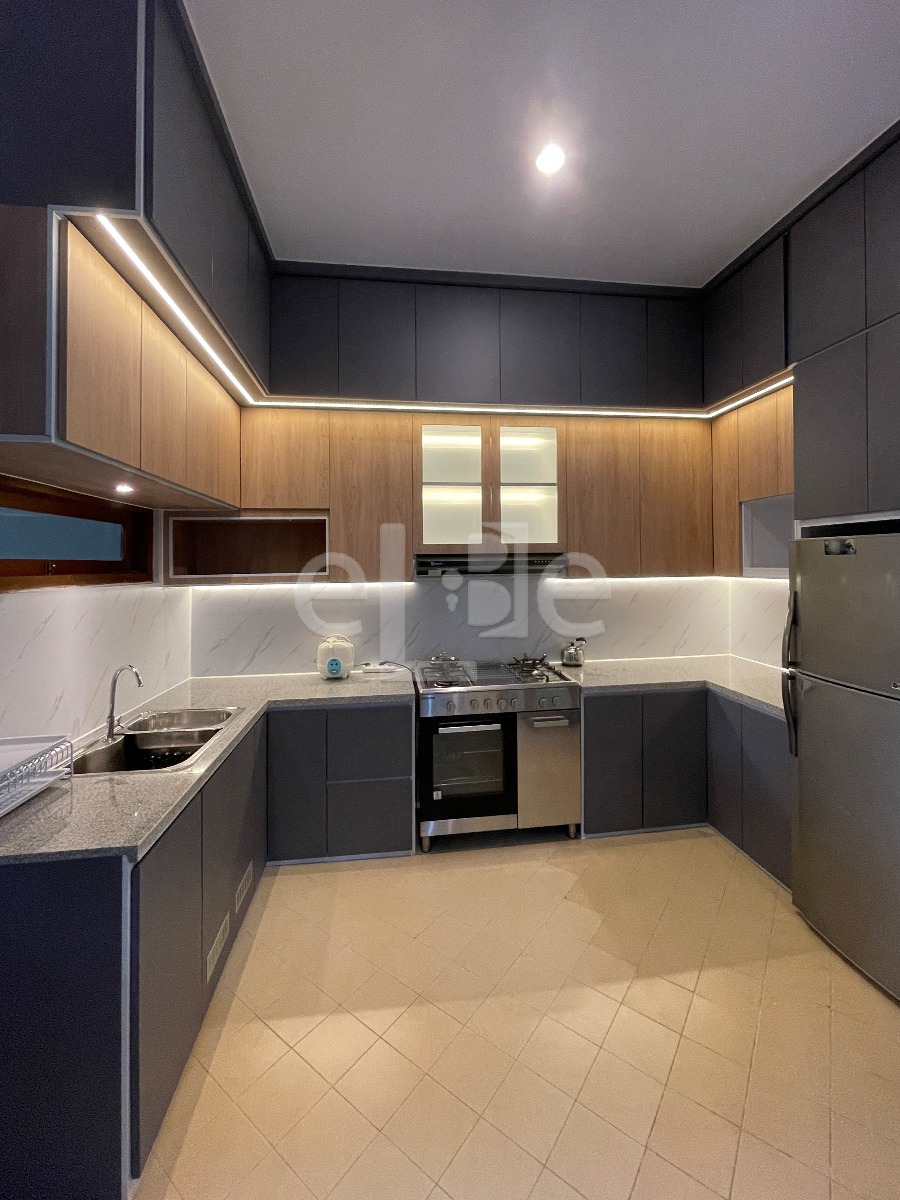 Kitchen Set Aluminium Premium, L-Shape — Ibu Rahmi — Depok